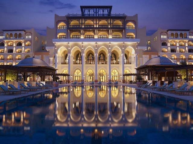 Shangri-La Qaryat Al Beri