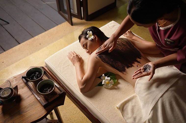 The Fragrant World of Thai Spas