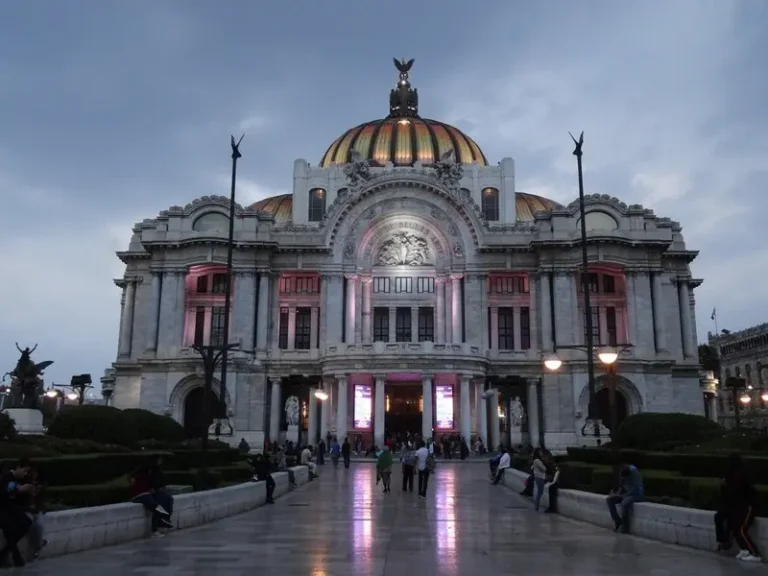 Discover Mexico City: Culture, Cuisine & Charm