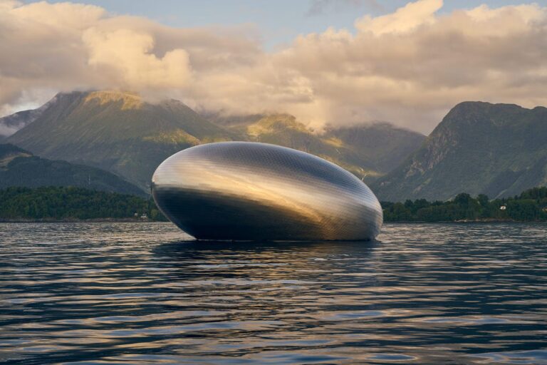 The Michelin-Starred Floating Restaurant In Norway