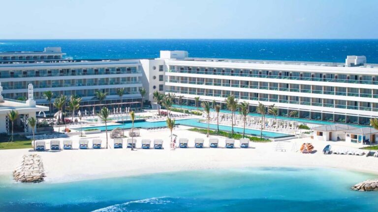 Christmas Hotel Deal in Jamaica